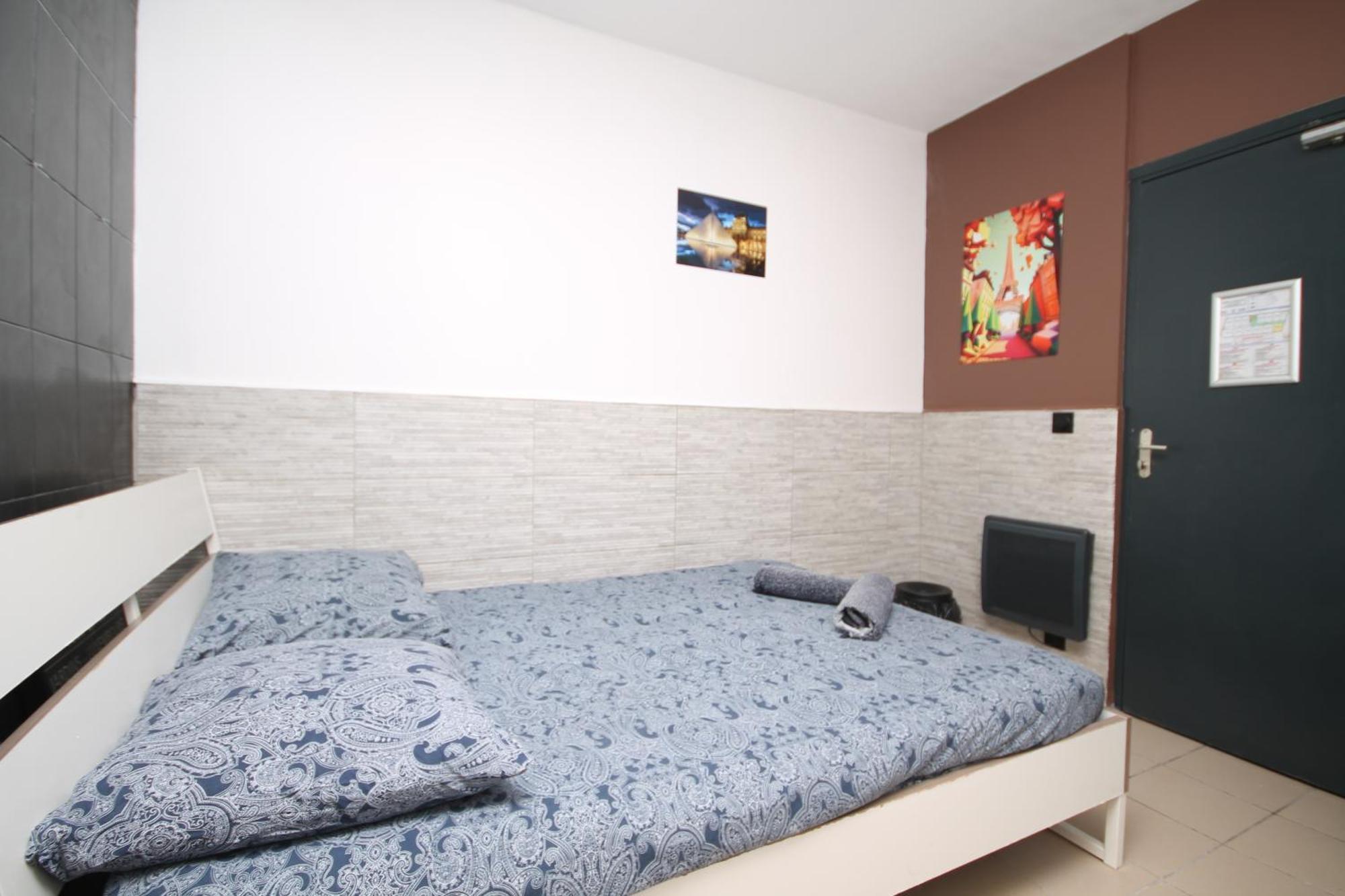 04 - Chambre Avec Lit Double Proche Paris Et Transports Wifi Saint-Denis  Buitenkant foto